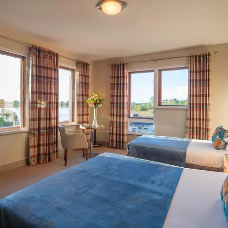 Ξενοδοχείο Cryans 3*