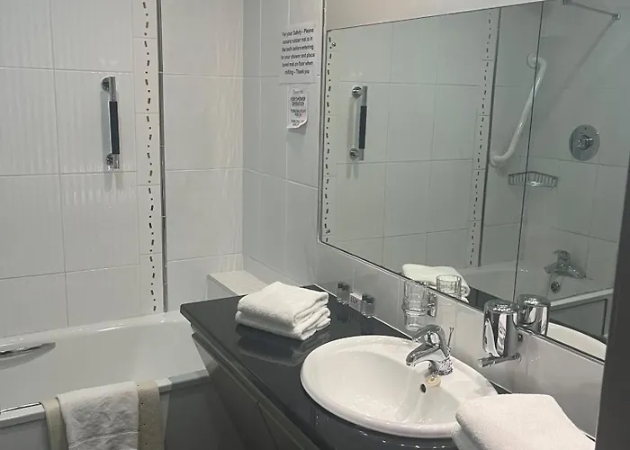 Otel Cryans County Leitrim